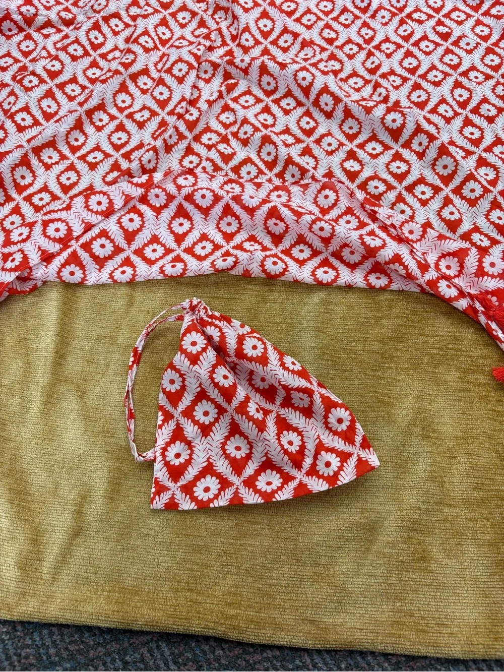 Stella & Dot Red and White Floral Print scarf with Tassel Detail & matching bag
